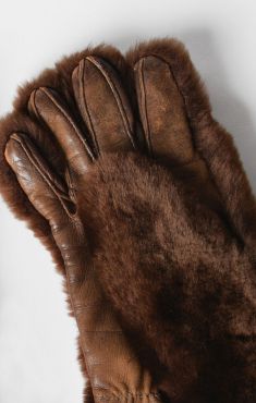 Fur gloves